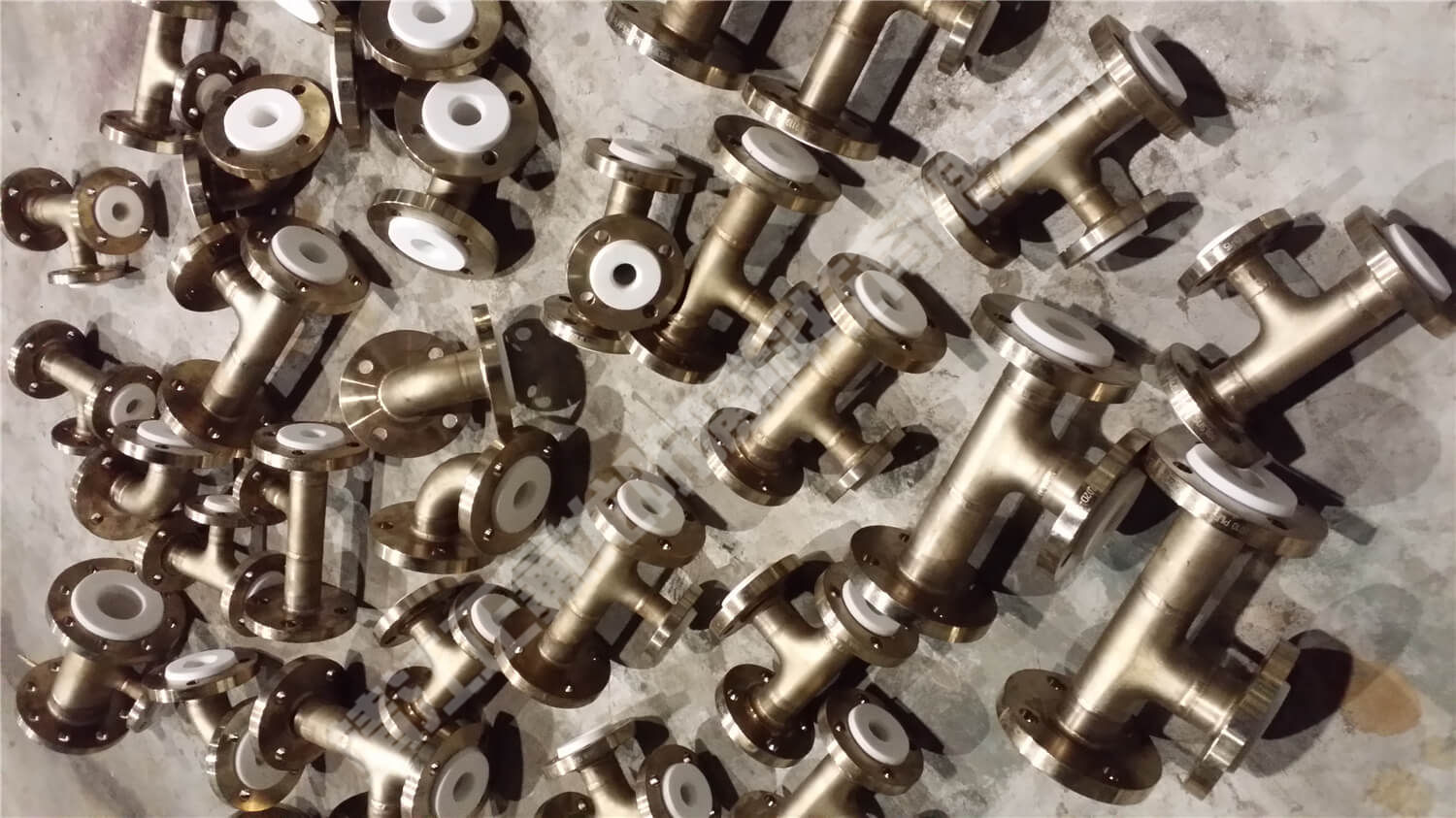 內(nèi)襯聚四氟乙烯管道設備